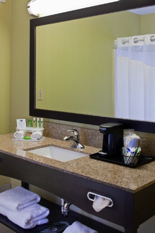Holiday Inn Express Hotel & Suites Saginaw, an IHG Hotel , MI 48604 near MBS International Airport View Point 6