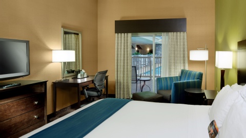 Holiday Inn Express Hotel & Suites Saginaw, an IHG Hotel , MI 48604 near MBS International Airport View Point 19