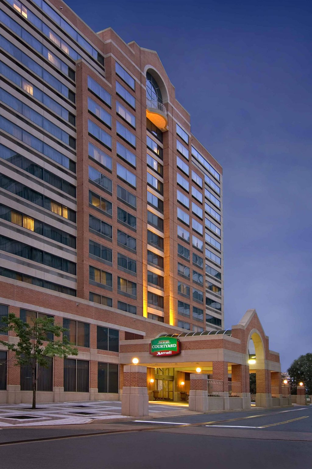 Courtyard By Marriott Arlington Crystal City/Reagan National Airport