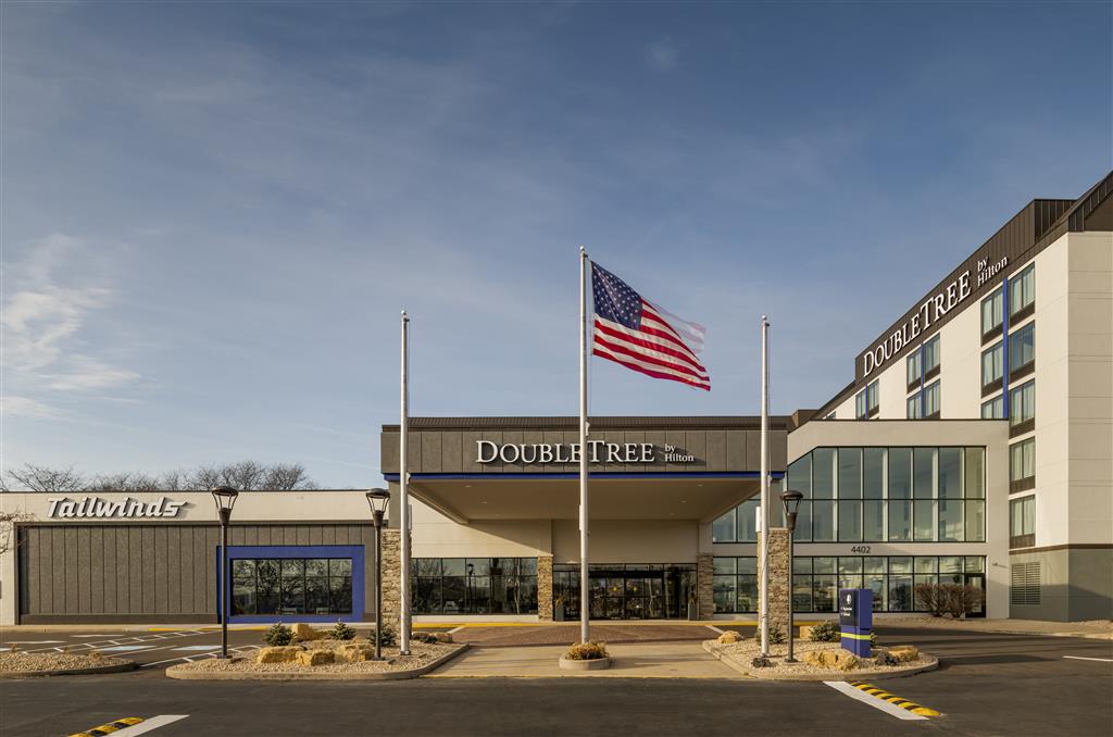 Doubletree By Hilton Madison East , WI 53704 near Dane County Regional Airport (truax Field) View Point 2