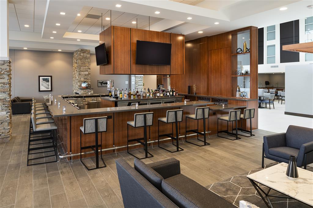 Doubletree By Hilton Madison East , WI 53704 near Dane County Regional Airport (truax Field) View Point 11
