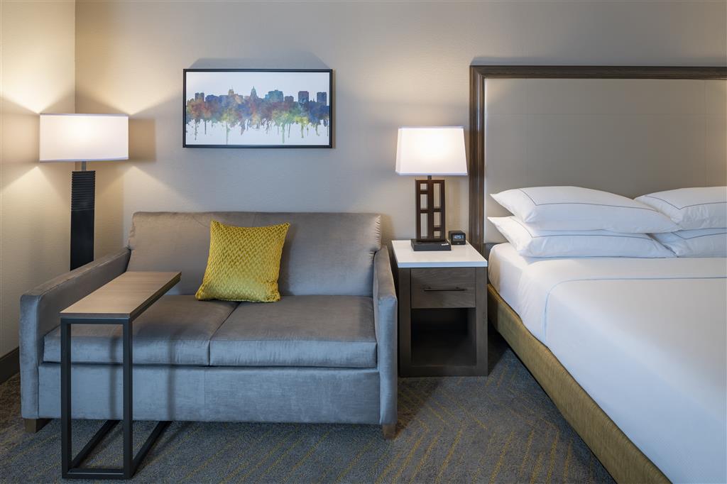Doubletree By Hilton Madison East , WI 53704 near Dane County Regional Airport (truax Field) View Point 23