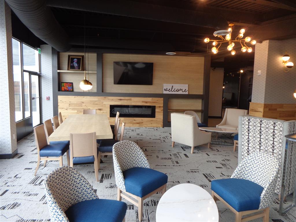 Holiday Inn Philadelphia Arpt-Stadium Area, an IHG Hotel , PA 19145 near Philadelphia International Airport View Point 5
