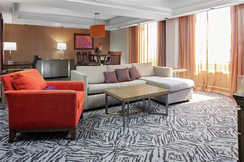 DoubleTree by Hilton Hotel Omaha Downtown , NE 68102 near Eppley Airfield View Point 23