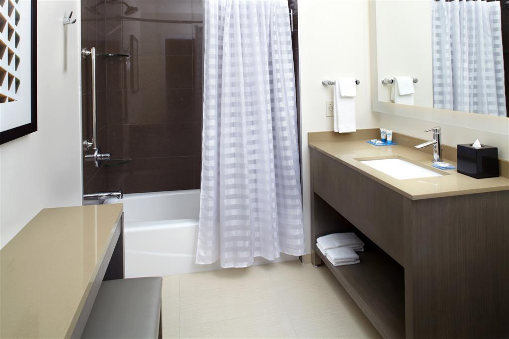 Hyatt House Pittsburgh/Bloomfield/Shadyside , PA 15524 near Pittsburgh International Airport View Point 18