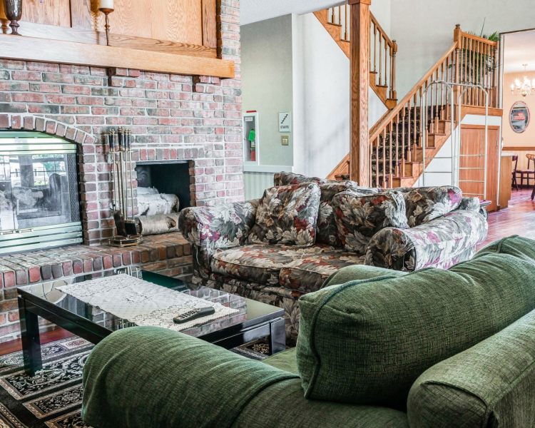 Econo Lodge & Suites GRR , MI 49512 near Gerald R. Ford International Airport View Point 2