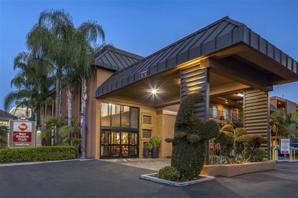 Best Western Plus Stovall's Inn