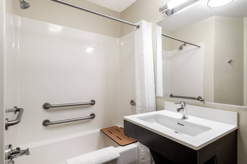Candlewood Suites Durham 4