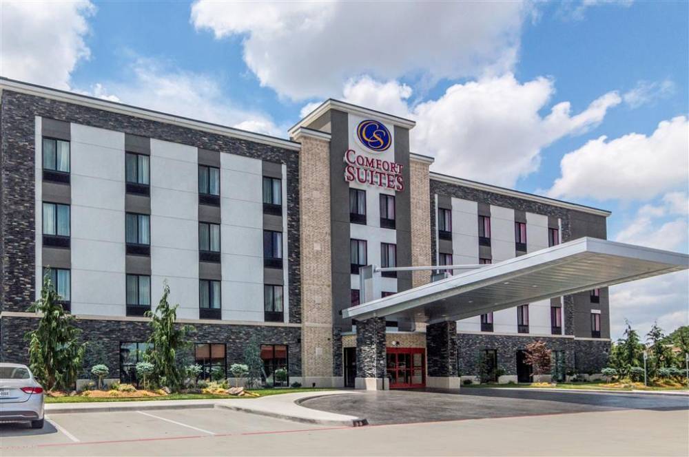 Comfort Suites Airport On Meridian
