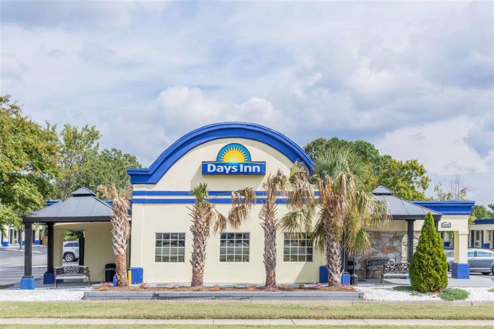 Days Inn By Wyndham Virginia Beach Town Center