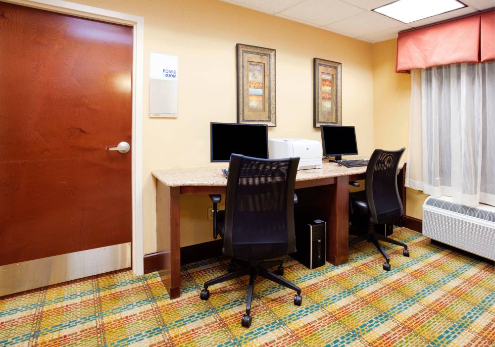 Holiday Inn Exp Morrisville