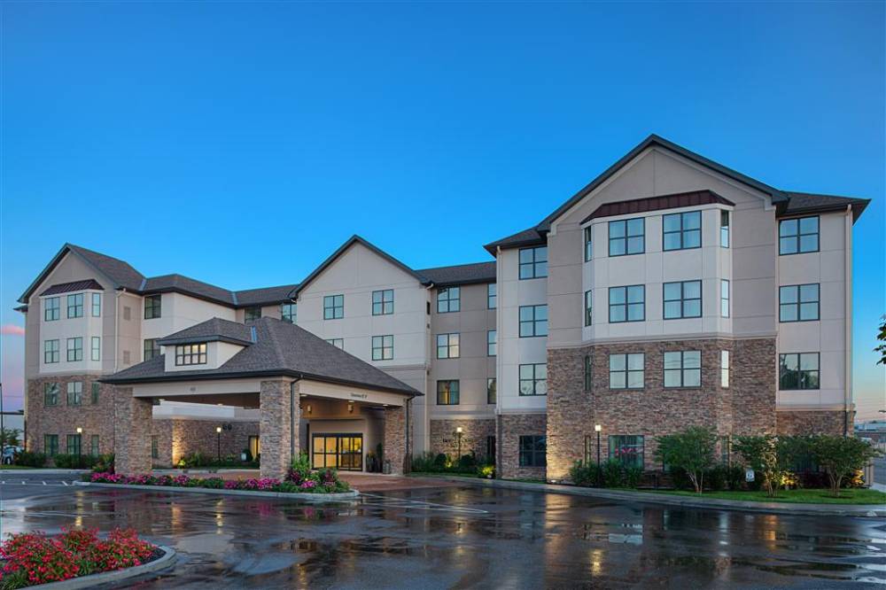 Homewood Suites By Hilton Carle Place/garden City