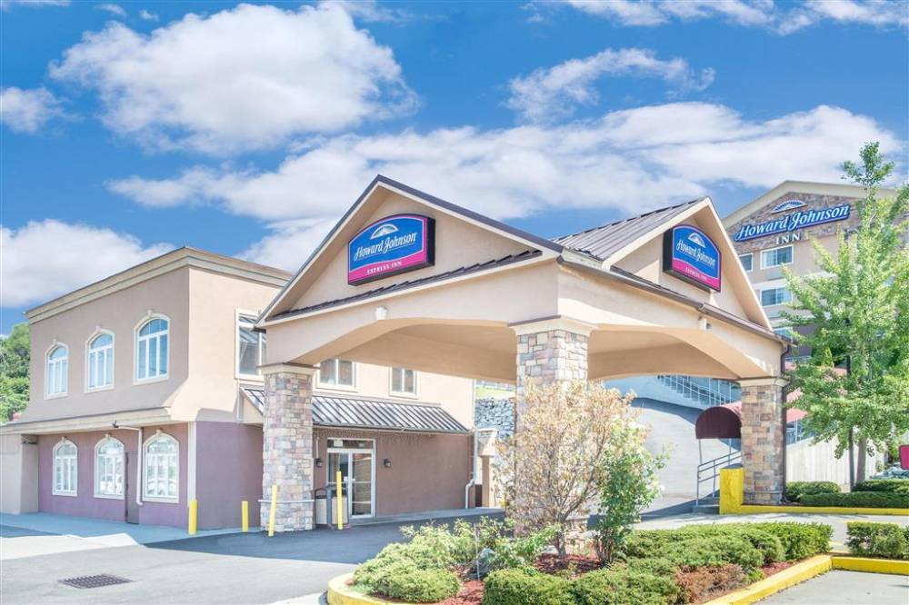 Howard Johnson By Wyndham North Bergen