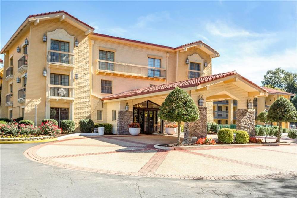 Quality Inn And Suites Airport