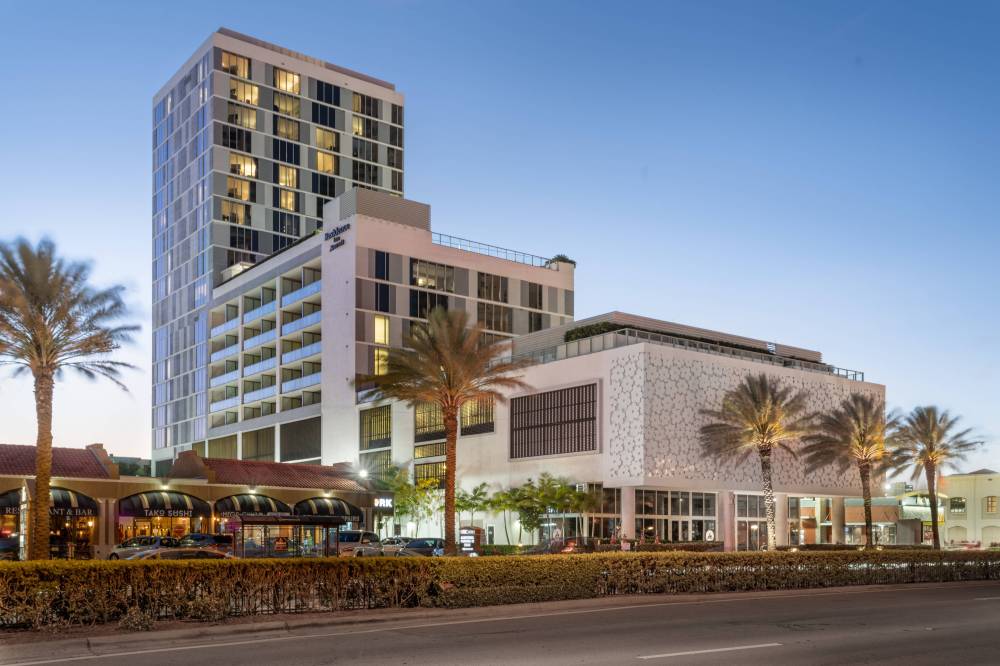 Residence Inn By Marriott Miami Sunny Isles Beach