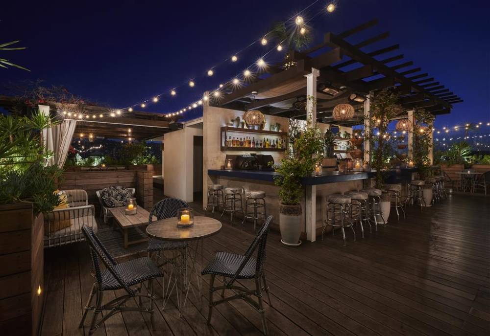 Sixty Beverly Hills 4