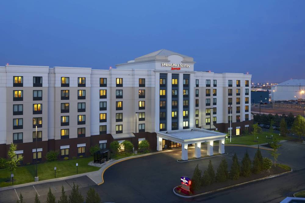 Springhill Suites By Marriott Newark Liberty International Airport