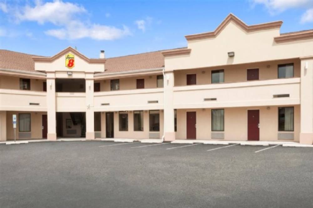 Super 8 By Wyndham Rahway/newark