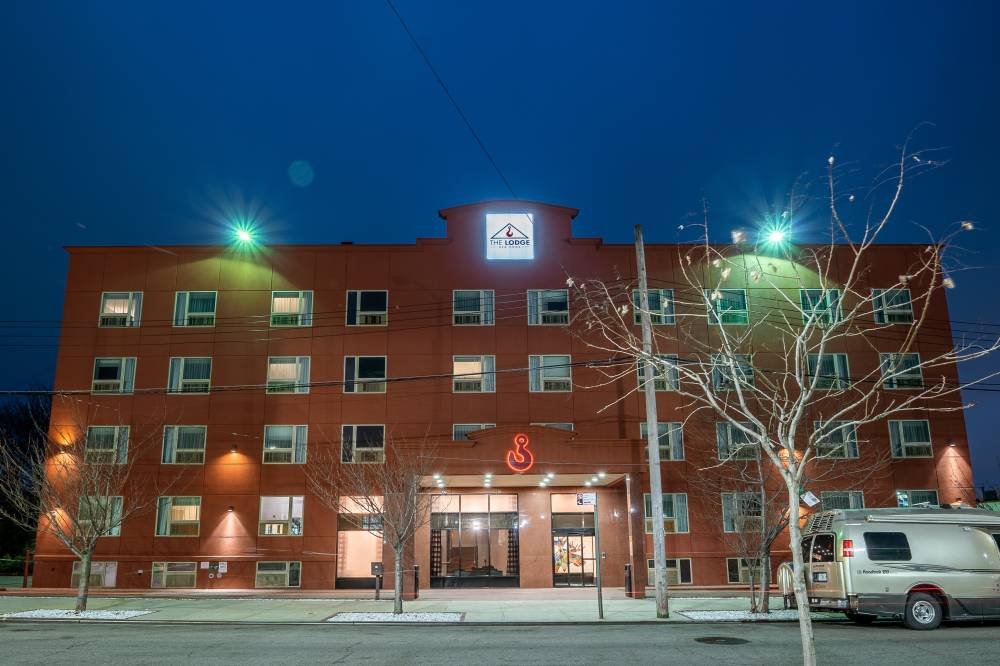 The Lodge Red Hook 7
