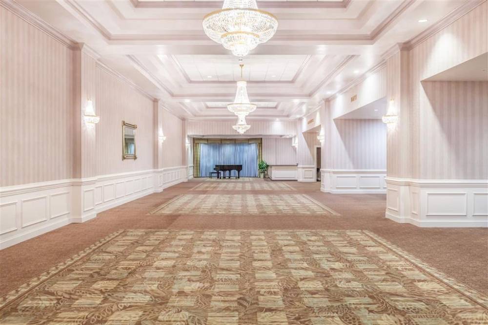 Wyndham Virginia Beach Oceanfront